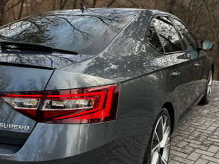 Skoda Superb foto 8