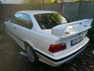 BMW 3 Series Coupe foto 4