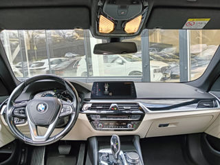 BMW 5 Series foto 15