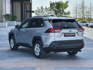 Toyota Rav 4 фото 4