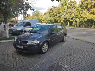 Renault Megane foto 2