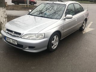 Vind piese Honda Accord din 1990 pina in 2003 foto 1