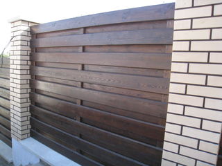 Gard din lemn porti din lemn foto 2