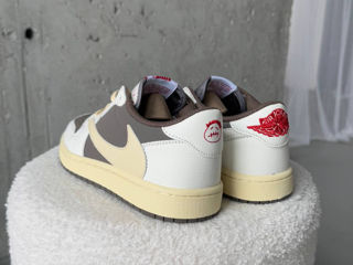 Nike Air Jordan 1 Retro Low OG SP Travis Scott Reverse Mocha foto 1