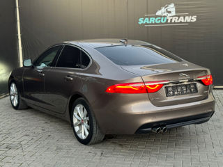 Jaguar XF foto 6