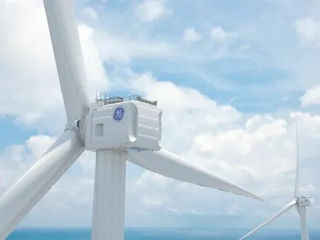 Industrial wind turbines GE Energy foto 1