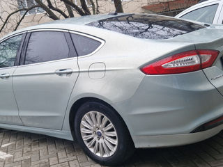 Ford Fusion foto 3