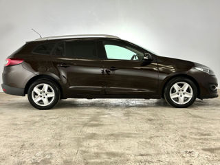 Renault Megane foto 2