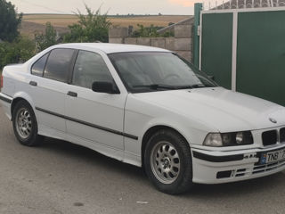 BMW 3 Series foto 4