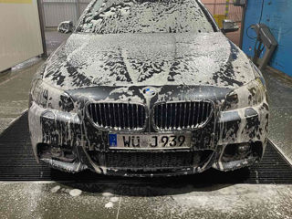 BMW 5 Series foto 9