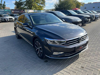 Volkswagen Passat foto 2