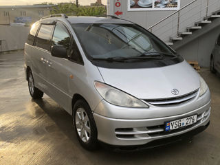 Toyota Previa foto 1