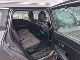 Renault Grand Scenic foto 9