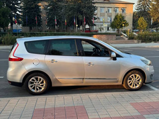 Renault Grand Scenic foto 6