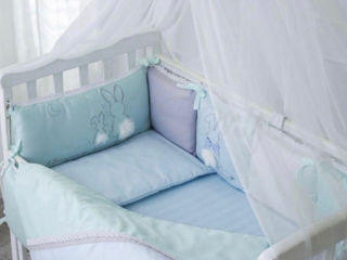 Детское постельное белье с бортиками  в кроватку и  матрасом foto 1