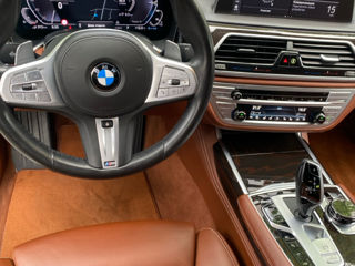 BMW 7 Series фото 2