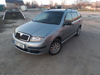 Skoda Fabia foto 1