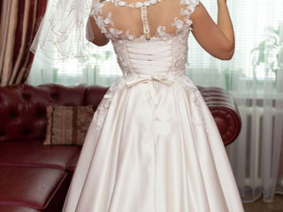 Продается свадебное платья (Rochie de mireasa) foto 4