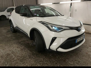 Toyota C-HR foto 2