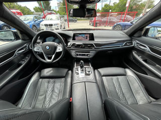 BMW 7 Series foto 9