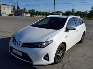 Toyota Auris foto 1