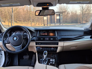 BMW 5 Series foto 3