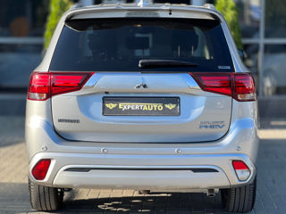 Mitsubishi Outlander foto 5