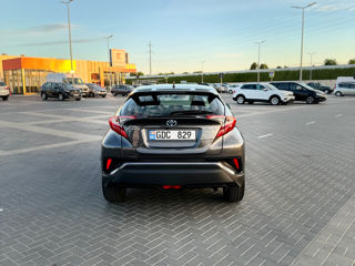 Toyota C-HR foto 7