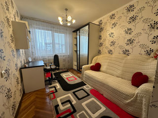 Apartament cu 3 camere, 77 m², Botanica, Chișinău foto 5