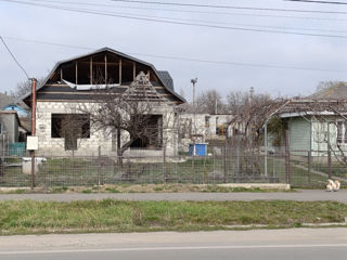 Casa mare și spațioasă, construită recent