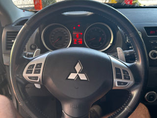 Mitsubishi Lancer foto 8