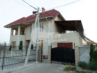 Casă cu 3 nivele, 240 mp, Ciocana, 190000 € ! foto 1