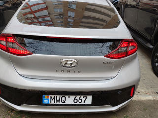 Hyundai IONIQ foto 3