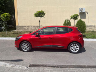 Renault Clio foto 2