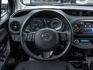 Toyota Yaris foto 11