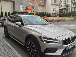 Volvo V60 Cross Country foto 3