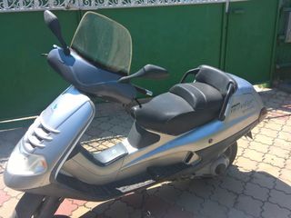 Piaggio Super Hexagon GTX180 foto 1