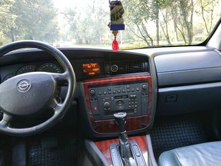 Opel Omega foto 5