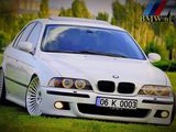 BMW 5 Series foto 1