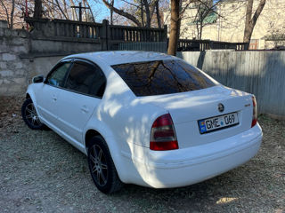 Skoda Superb foto 4