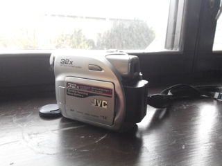 Продам видеокамеру JVC в отличном состоянии. Бельцы foto 3