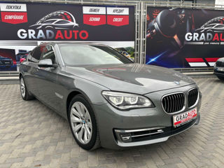 BMW 7 Series foto 2