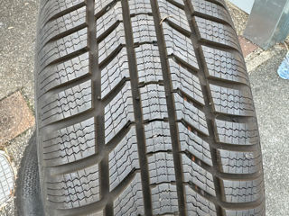 4 anvelope de iarnă 215/65 R17 foto 2