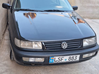 Volkswagen Passat foto 2