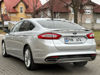 Ford Fusion foto 6