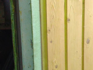 металлическая дверь правая утепленная, вагонка с 2 - мя замками (тяжелая) foto 3