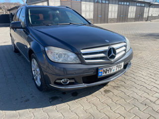 Mercedes C-Class фото 0