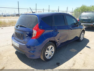 Nissan Versa foto 4