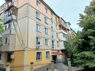 Apartament cu 3 camere, 61 m², Botanica, Chișinău foto 1