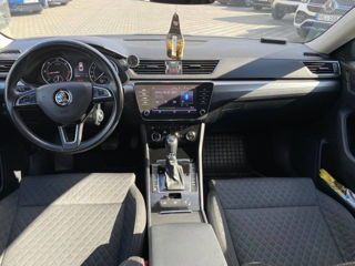 Skoda Superb foto 9